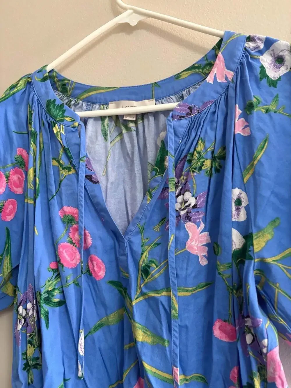 LOFT Blue Floral Print Puff Sleeve Tie Neck Blouse Size M